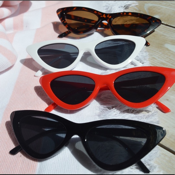 The “Paige” Sunglasses in Tortoise Shell - Picture 3 of 3